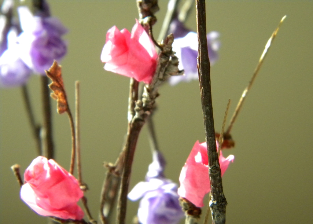 These little tissue paper trees would be perfect for a table center piece or