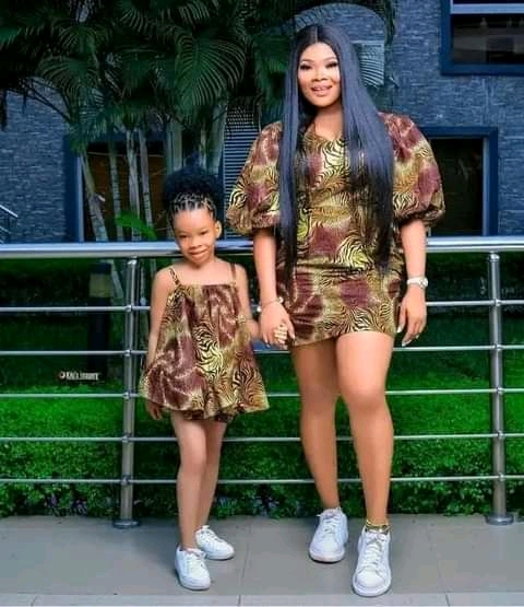 Mother and Daughter Matching Outfits styles