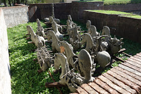 Gustavo Aceves horses migration sculpture exhibition Lapidarium Passo Sospeso Lucca Italy public art