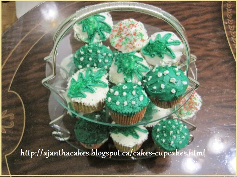 Ajantha Cakes/Christmas Cupcakes