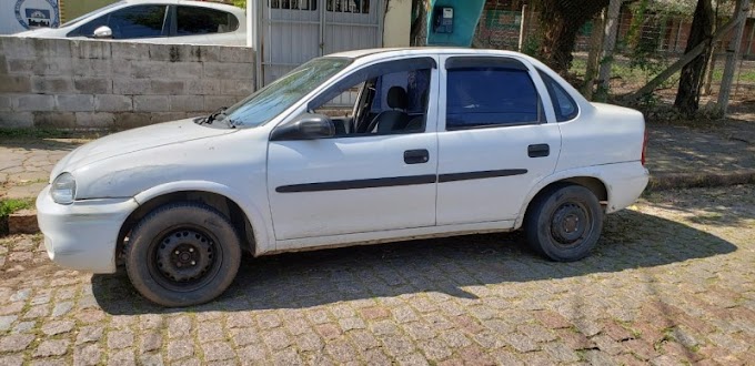 Carro furtado em Cachoeirinha é recuperado pela BM em Porto Alegre