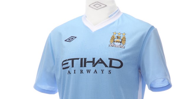 Camiseta Umbro Manchester City 2011/2012