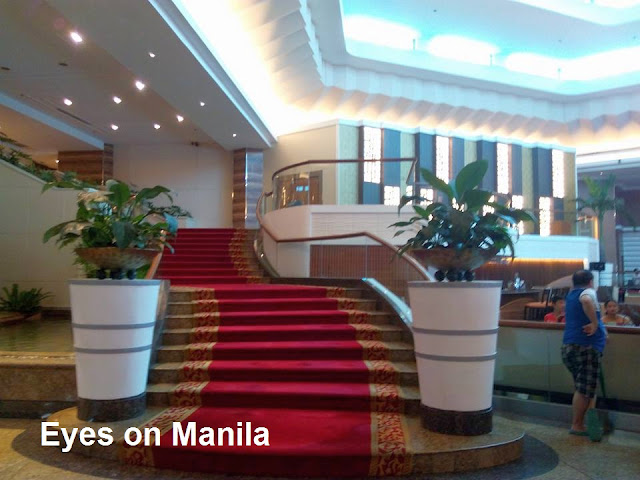 Century Park Hotel Manila: Stairs