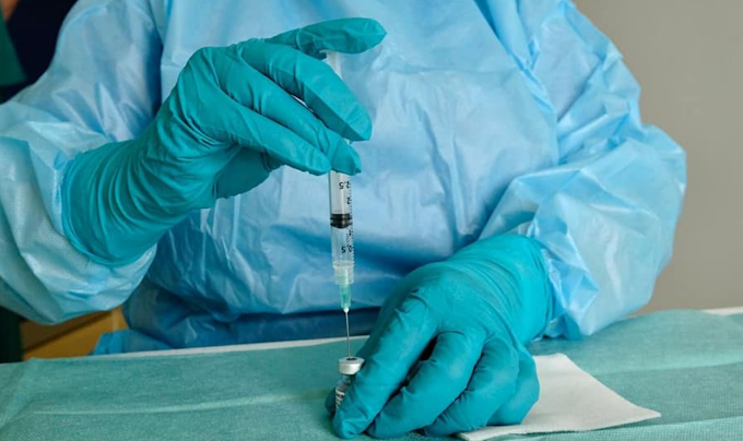 L'Aifa dà il via libera alla terza dose di vaccino anti-Covid
