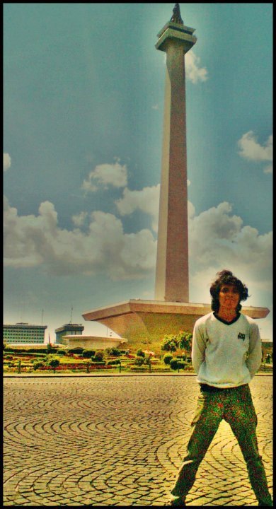 Sejarah TUGU MONAS Jakarta....