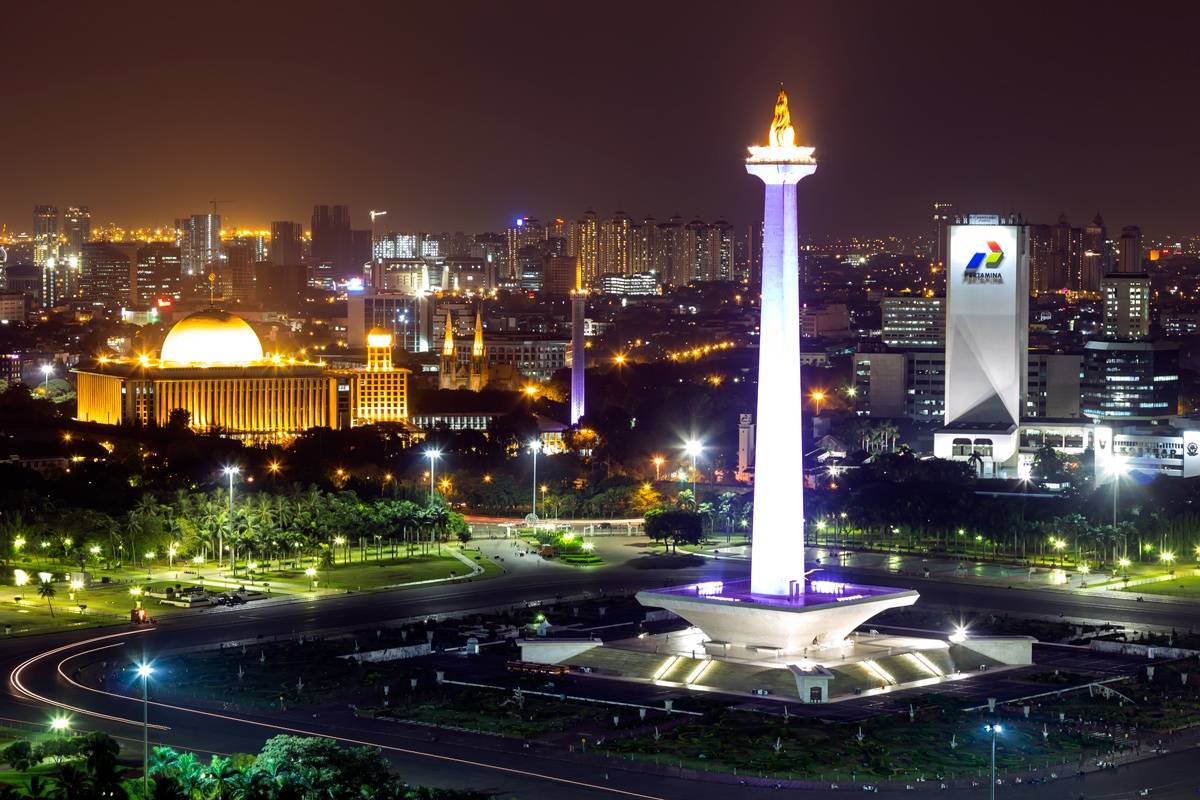 Cerita Nengflora Wisata Jakarta Naik Ke Atas Monas Malam 