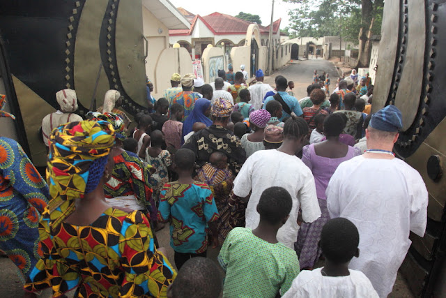   finally entering the palace of the Alaafin