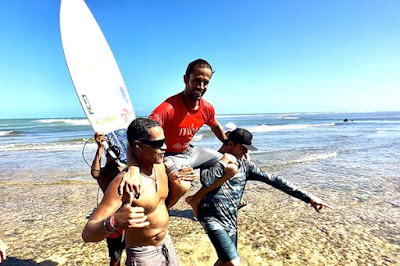 Circuito baiano surfe profissional largada quinta Praia do Forte Foto @aosmidia