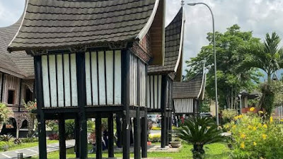 Rangkiang: Filosofi Lumbung Minang yang Sejalan dengan Pemikiran Nabi Yusuf Saat Ekonomi Sulit