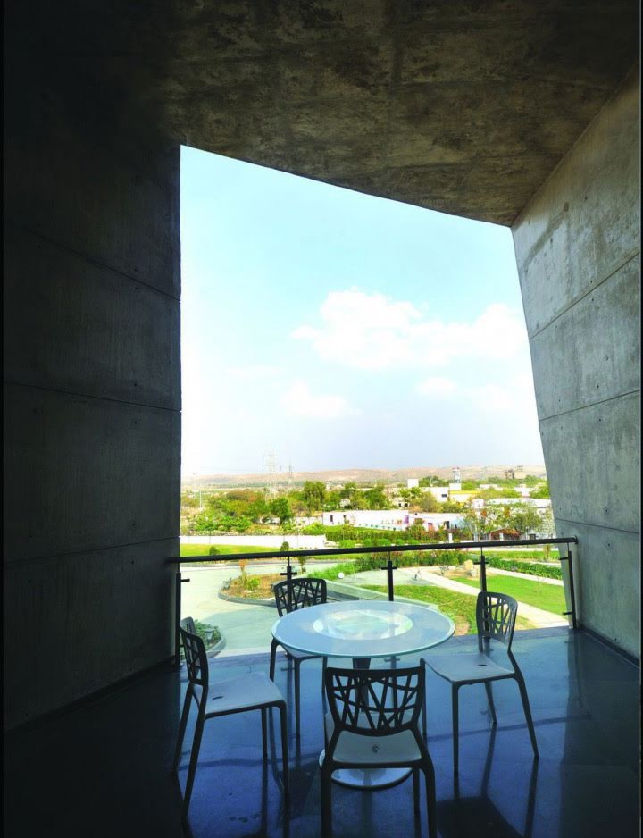 Casa Patio - Sanjay Puri Architects