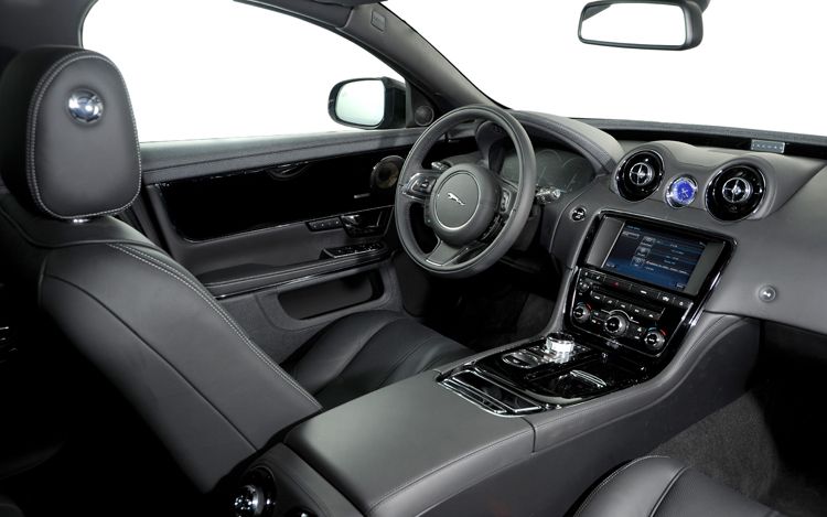 2012 Jaguar XJ Interior