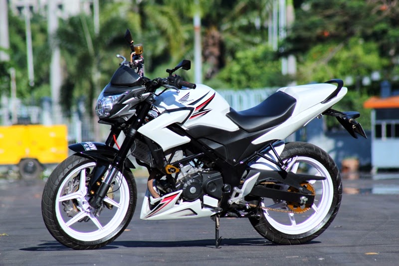 Honda CB150R Modifikasi StreetFire Jakarta