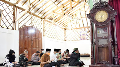 Panglima Santri Ziarah ke Maqom Syekh Quro