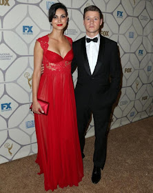 Morena Baccarin and Benjamin Mckenzie pose for picture just got married