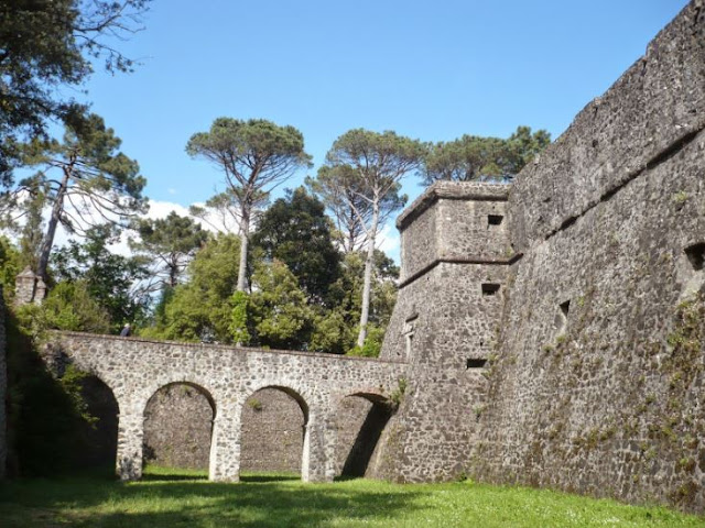 il fossato della Fortezza della Brunella
