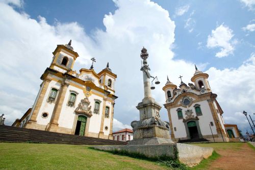 Igreja de São Francisco de Assis e Nossa Senhora do Carmo