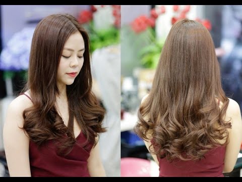 Tóc uốn đuôi là kiểu tóc cho phụ nữ tuổi 35 khá được yêu thích bởi sự đơn giản, nhẹ nhàng
