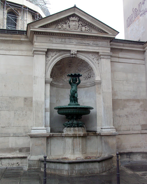 Fontaine Charlemagne, Rue Charlemagne, Paris