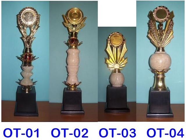 Trophy Onix / Piala Marmer Dari Asaka Trophy 