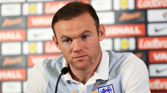EPL: Rooney reveals five players that controlled Manchester United dressing room