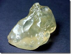 tekm169-libyan-desert-glass-tektite