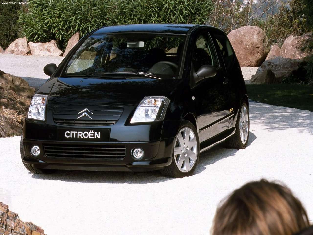 Citroen - Populaire français d'automobiles: 2004 Citroen C2