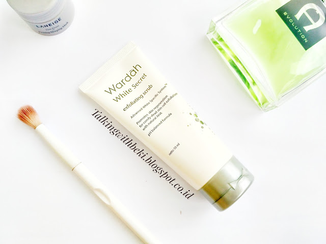 Review Wardah White Secret Exfoliating Scrub 