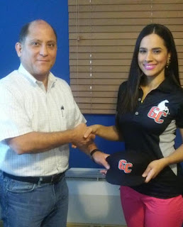 Asociación Cronistas deportivos provincia Duarte reconocerá comunicadora Natacha Peña