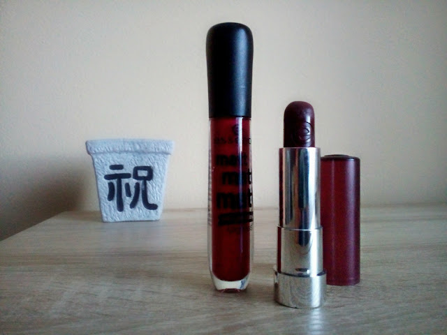 essence matt tekući ruž nijanse 05 simply be an icon, essence lipstick, nijansa 08 its a statement