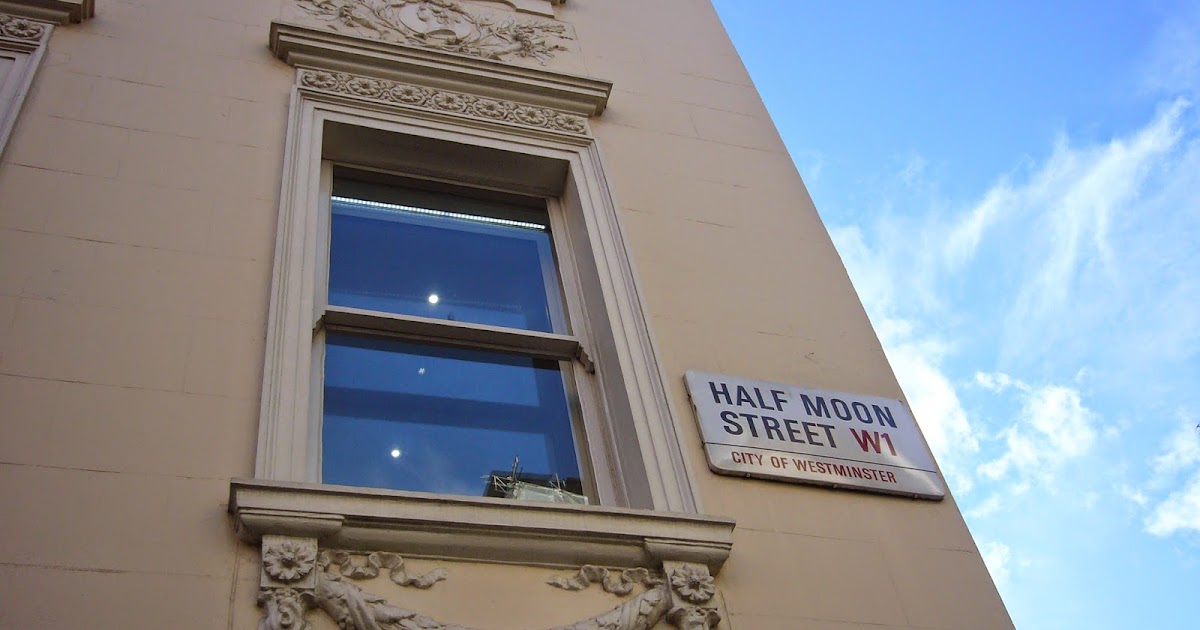 Holmes And Poirot In London ロンドン ハーフムーンストリート３６９番地 369 Half Moon Street