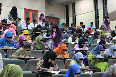 Buli UiTM – Pelajar Perempuan Disuruh Beronani?