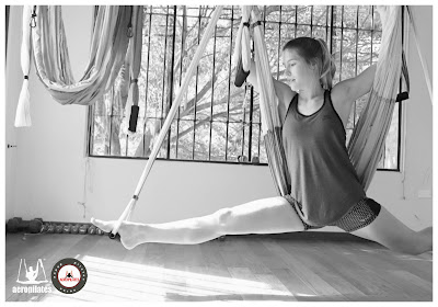 aeropilates, aerial pilates, swing, hammock, body, gravity, fly, flying, coaching, anti, age, trapeze, columpio, hamaca, aereo, aerea, aerial, aerien, yoga, pilates