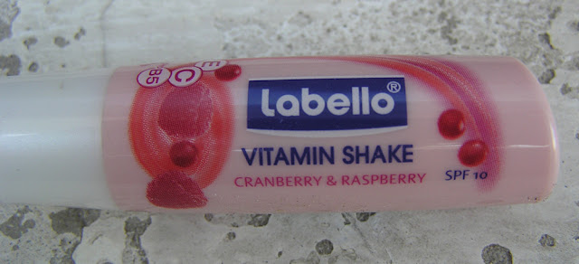 Labello Vitamin Shake Cranberry &Raspberry packaging 