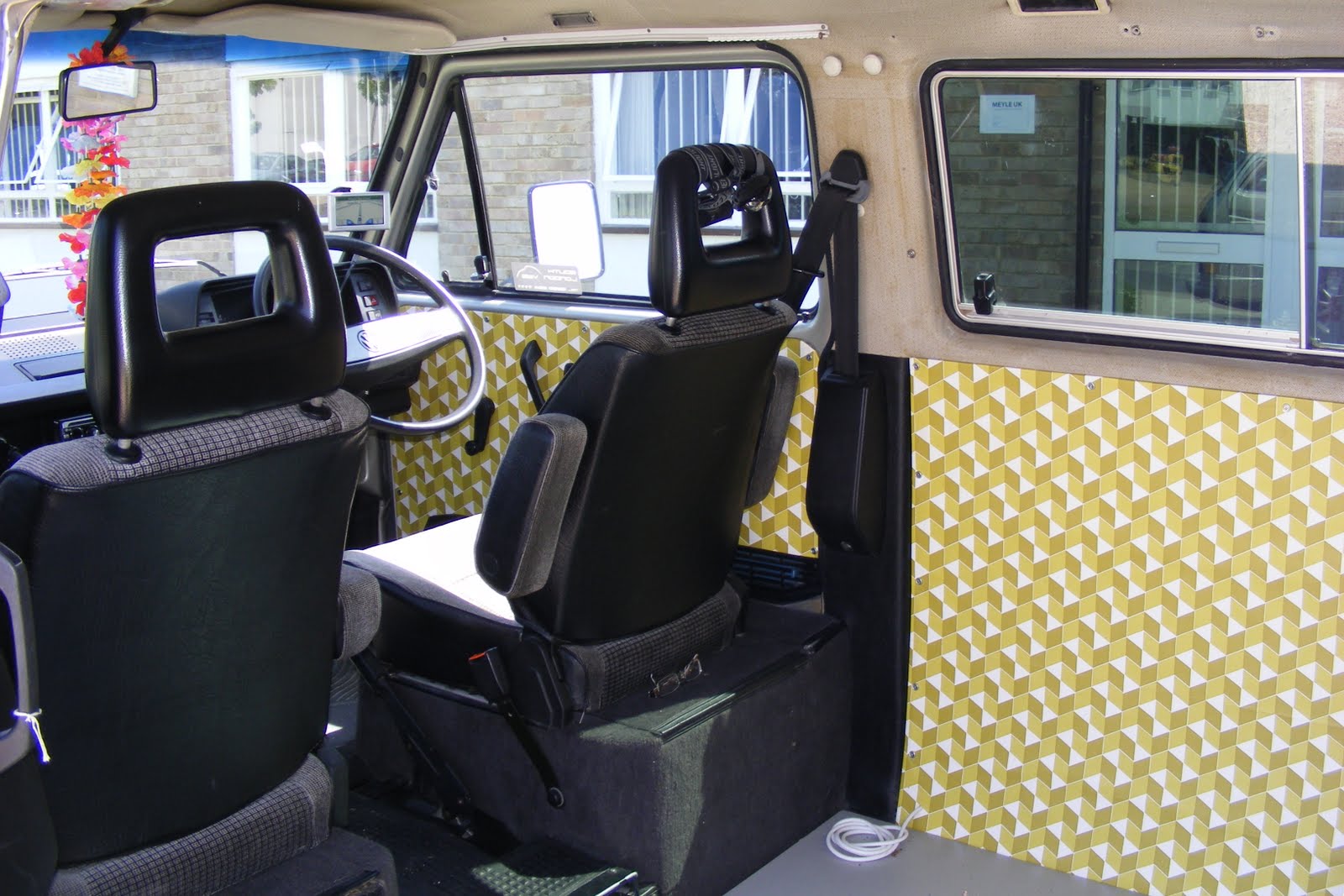 Decorators Van: Wallpapered T25. | VW Heritage Blog