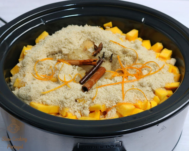 Preparação da compota de abóbora na slow cooker