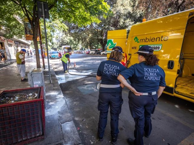 Investito alla fermata del bus: le associazioni manifestano per una città più sicura