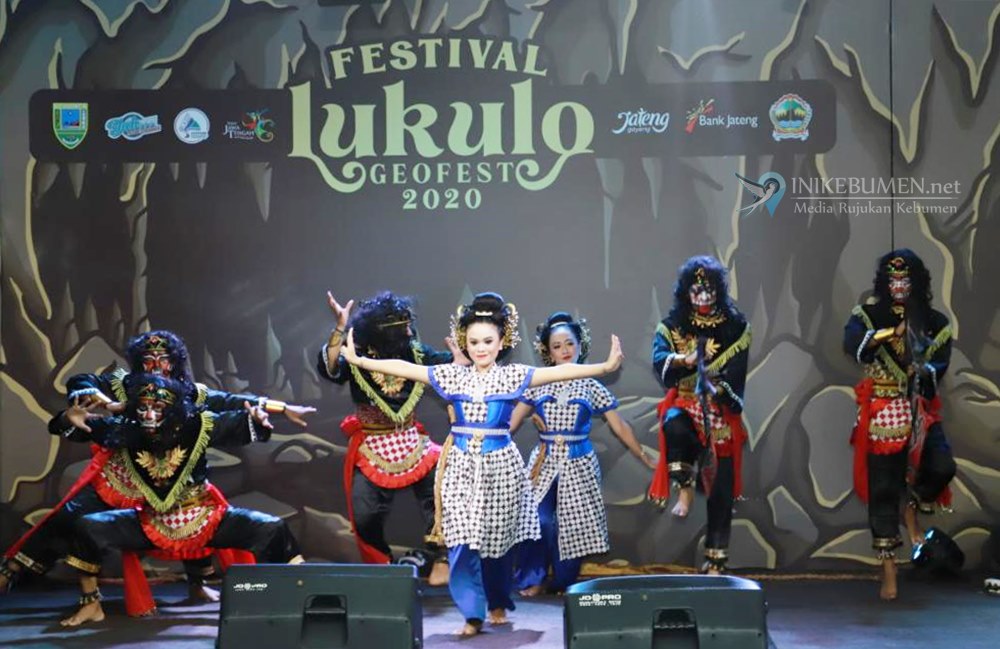 Tari Bumi Tirta Praja Mukti Meriahkan Festival Lukulo 2020