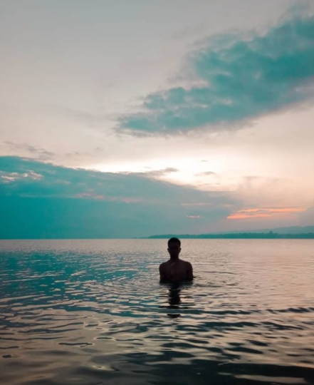 Pantai Pasir Putih Parparean