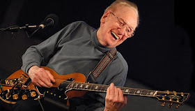 les paul, guitar legend/inventor, dies at age 94