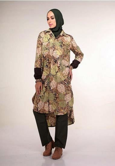 Gambar 21 Model Baju Batik Pesta Wanita Muslim Modern 