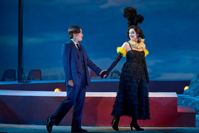 Strauss: Ariadne auf Naxos - Hanna Hipp, Jennifer France - Opera North (Photo: Richard H Smith)