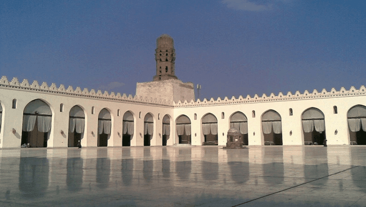 al hakim mosque cairo