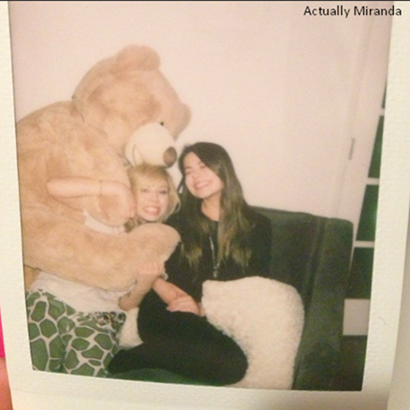 02 - Extrañé a jennettemccurdy exclamacion caritafeliz