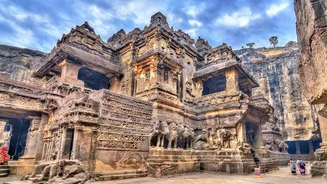ajanta-cave-nirman-and-history
