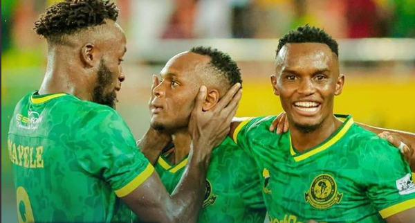 Yanga kukipiga leo dimba la Amani  Viziwani Zanzibar  Majira ya saa 2:15 Usiku