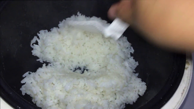 Cara Memasak Nasi Agar Tidak Lengket di Rice Cooker