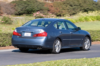 2010 Infiniti M35