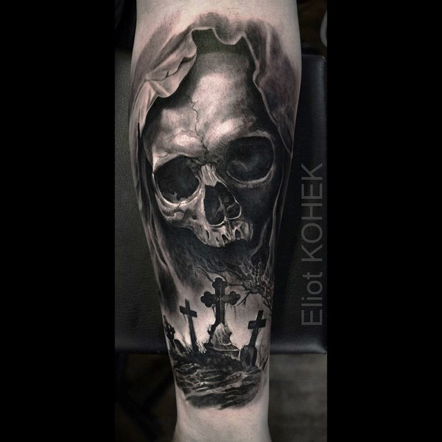 impresionantes-tatuajes-tenebrosos-y-realistas-del-artista-Eliot-Kohek