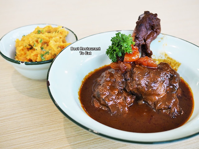 Melting Morrocan Lamb Shanks Eatropica Cafe Menara 1 Sentrum Nu Sentral Brickfield Kuala LumpurWestern and Malaysian Food at Eatropica Cafe Menara 1 Sentrum Nu Sentral Brickfield Kuala Lumpur