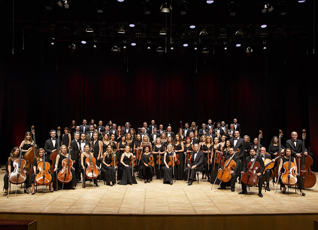 İstanbul Devlet Senfoni Orkestrası, Varna Uluslararası Müzik Festivali, Keman virtüözü Aleksandır Markov, orkestranın şefi Svetoslav Borisov,James Flemington,